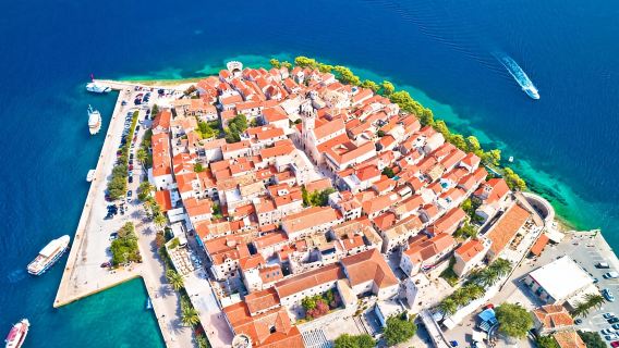 คอร์ชูลา: ทัวร์เดินชมวัฒนธรรมและประวัติศาสตร์