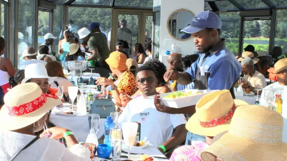 Diga di Hartbeespoort: crociera di lusso in barca Alba con cibo