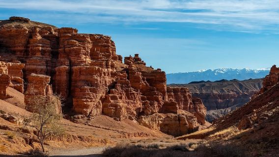 Almaty : excursion d'une journée au canyon de Charyn, à Kolsay et aux lacs Kaindy