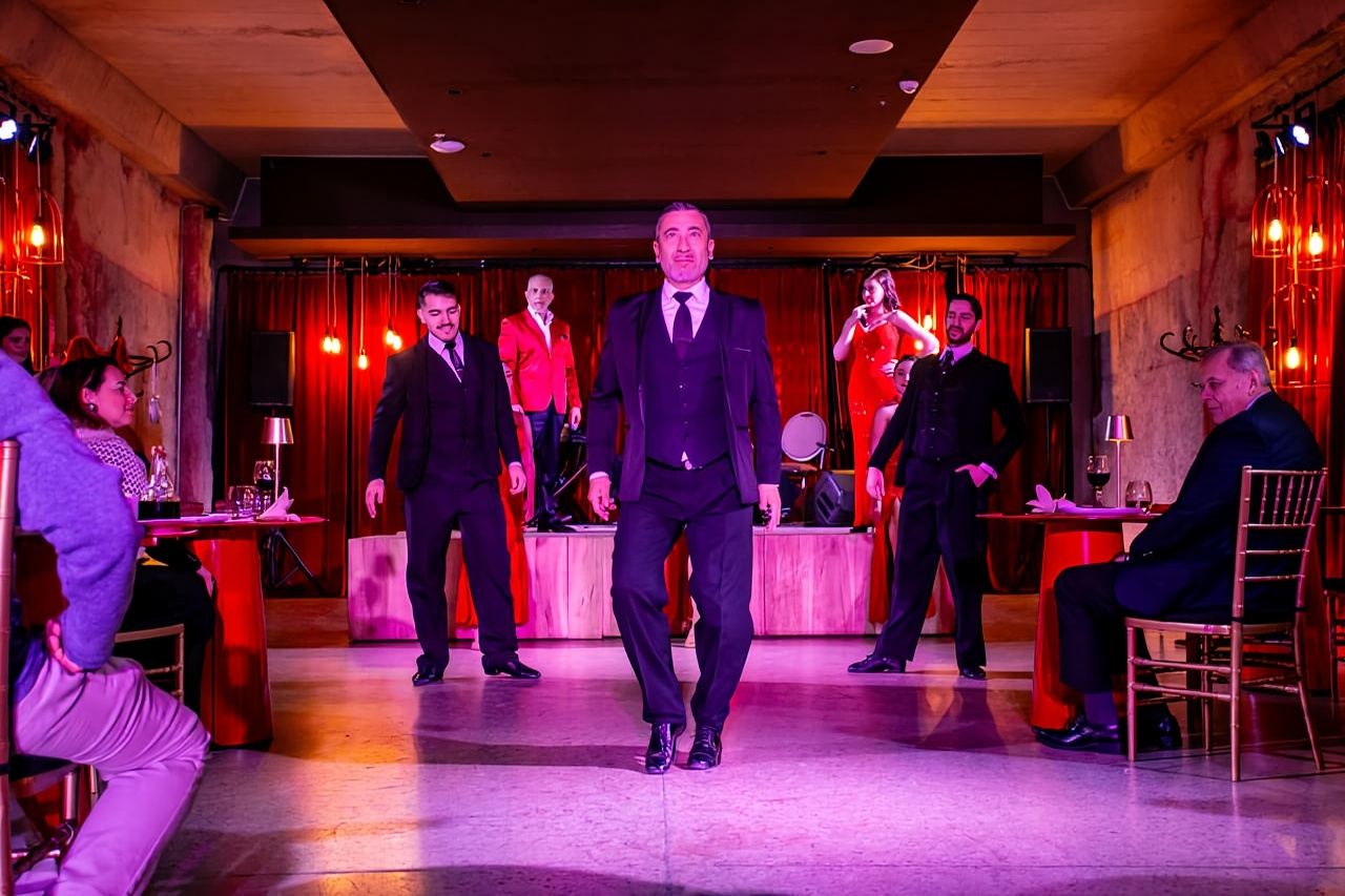 เมนโดซา: การแสดงแทงโก้พร้อมอาหารค่ำที่โรงแรม Hualta Winery