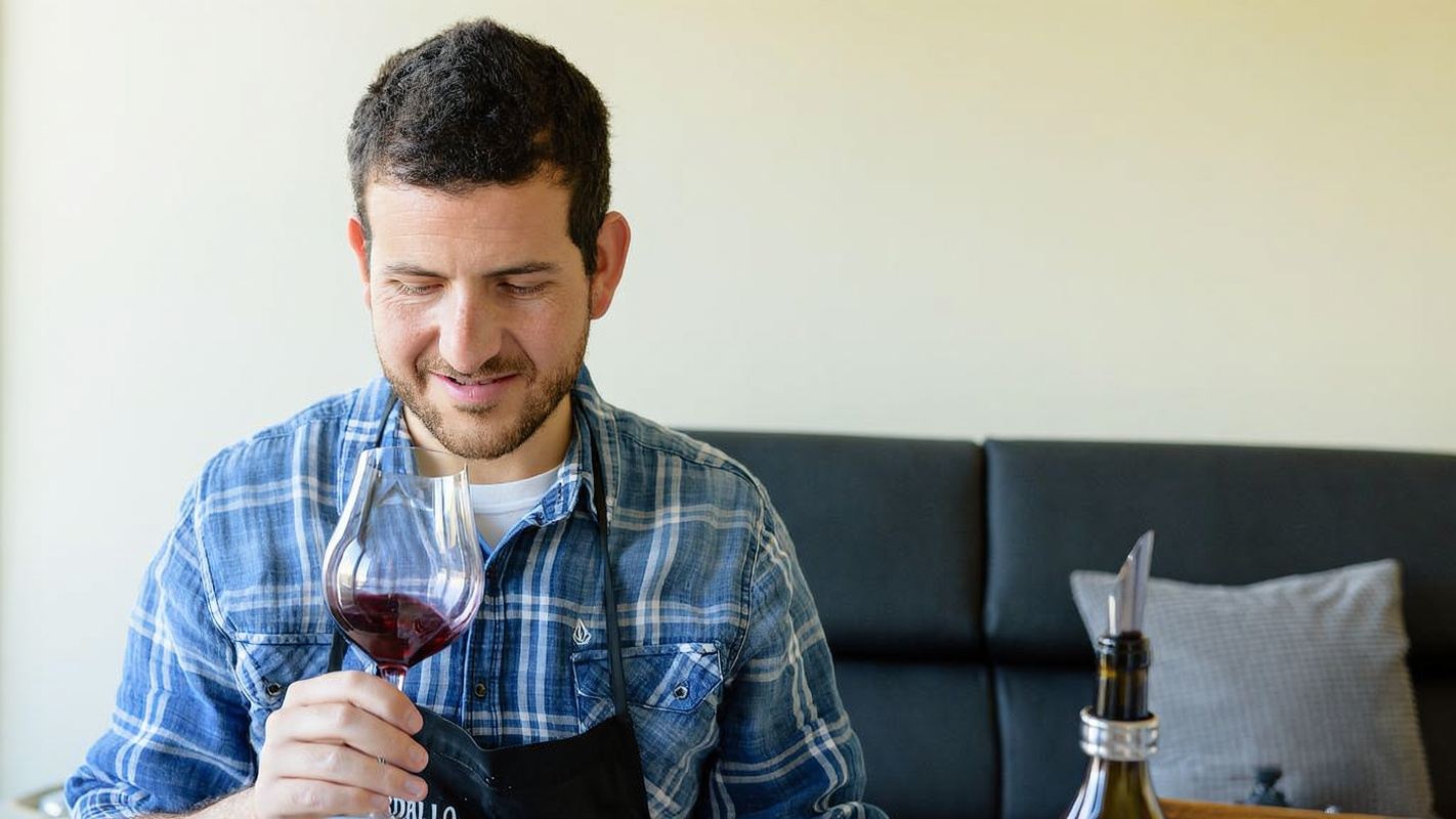 Wine Tasting Experience in the Heart of Lisbon