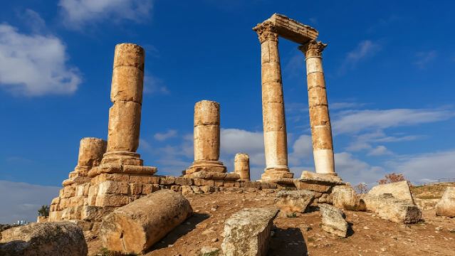 Pemandu pelancong di seluruh Jordan / Penterjemah perniagaan / Perkhidmatan tersuai peribadi / Lawatan bebas dengan sambutan tempatan