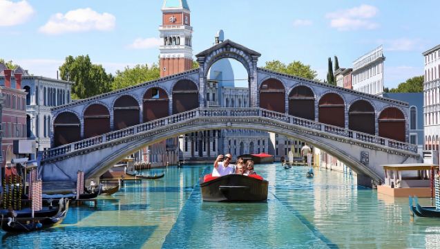 Rimini: Eintrittskarte für Italien im Miniaturformat