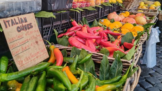 Belanja di Pasar Petani dan Kelas Masakan Romawi Lengkap - BERBAGI