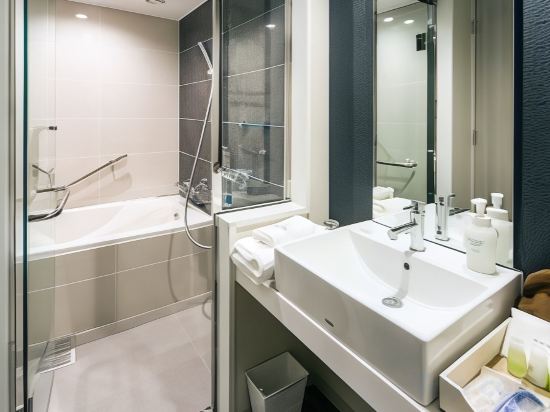 Daiwa Roynet Hotel Ginza PREMIER Renewal Open March 9th, 2026 Room Type - Superior Double Room, Non Smoking