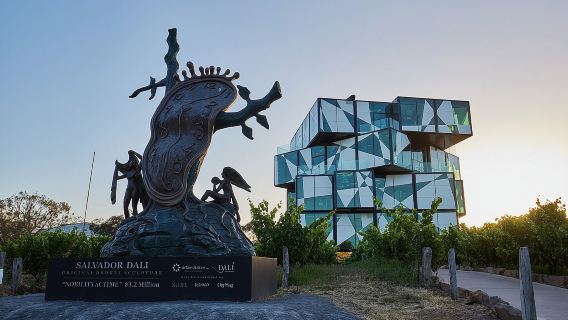 McLaren Vale North Hop-On Hop-Off Winery Tour from Adelaide