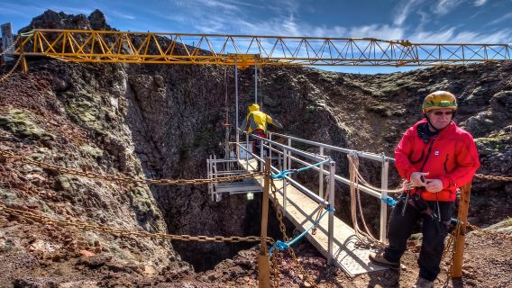 Reykjavik's Sleeping Volcano Adventure Tour (ophalen en afzetten in de stad + professionele gids)