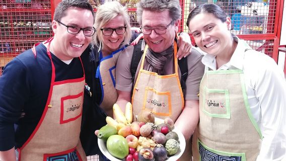 PALOQUEMAO MARKET FOOD TOUR. EXOTIC FRUIT. LOCAL SNACKS. /Min 2 pax