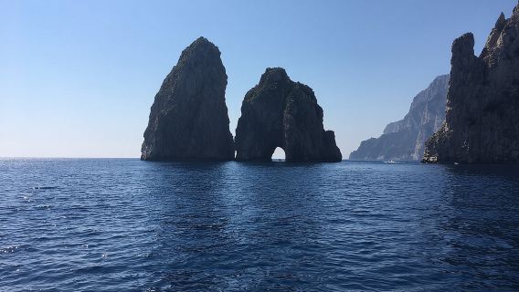 Lawatan Sehari ke Capri dan Blue Grotto Dari Naples & Sorrento
