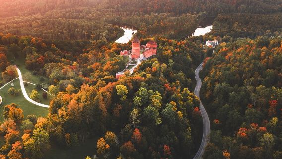 Private Full-Day Trip to Turaida, Sigulda, and Cesis