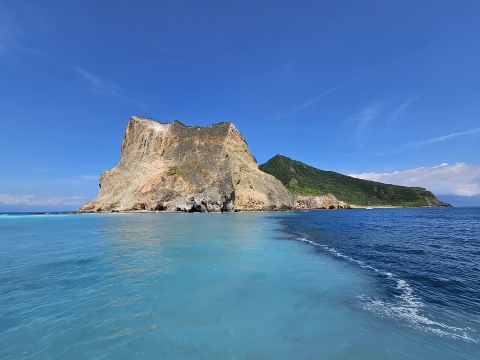 台湾｜宜蘭亀山島半日ツアー｜島へ上陸／イルカ鑑賞／亀山島めぐり