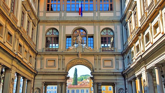 Firenze: tour salta fila del Museo degli Uffizi per bambini e famiglie