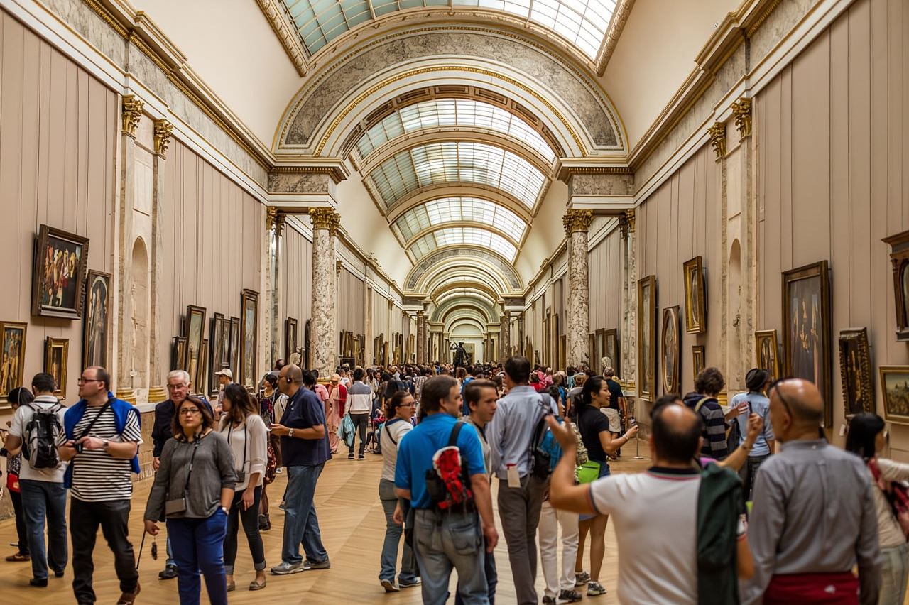 Louvre Museum: Skip-the-Line Guided Tour