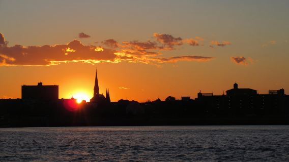 Portland: Casco Bay Sunset and Lighthouse Cruise