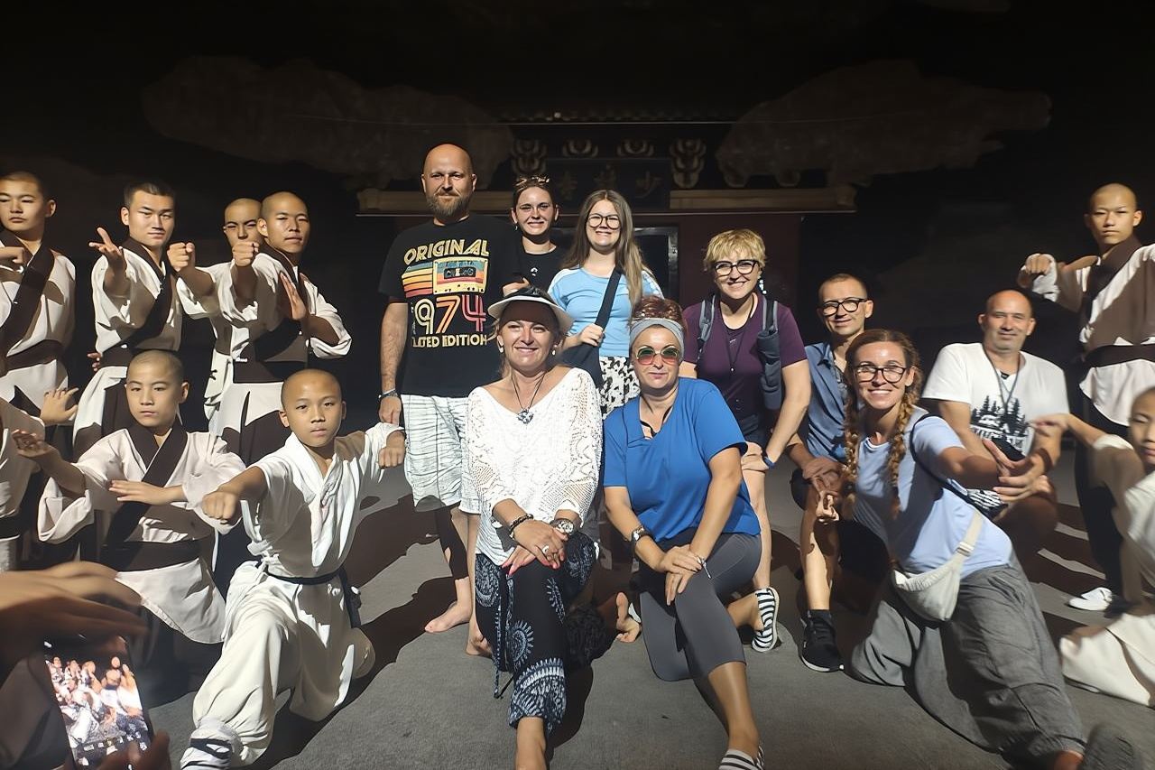 西安発HSRで行く洛陽龍門と少林寺プライベート日帰りツアー