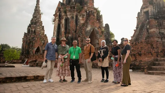 Featured tour with 1 reviews: Bangkok: Ayutthaya, Railway & Floating Markets Full-Day Tour