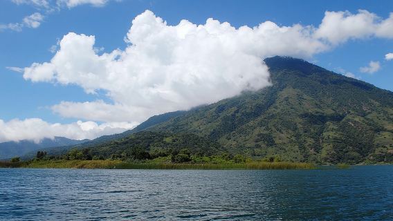 Lake Atitlán Sightseeing Cruise with Transport from Antigua