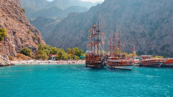 Perjalanan Perahu Fethiye Oludeniz dengan Lembah Kupu-kupu dan Enam Pulau