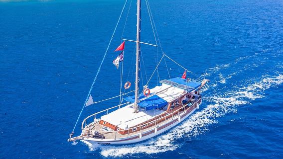 Private 6-Hour Boat Tour with Lunch in Bodrum Bays