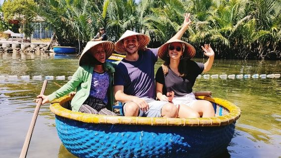 ประสบการณ์ล่องเรือตะกร้าและเรียนทำอาหาร