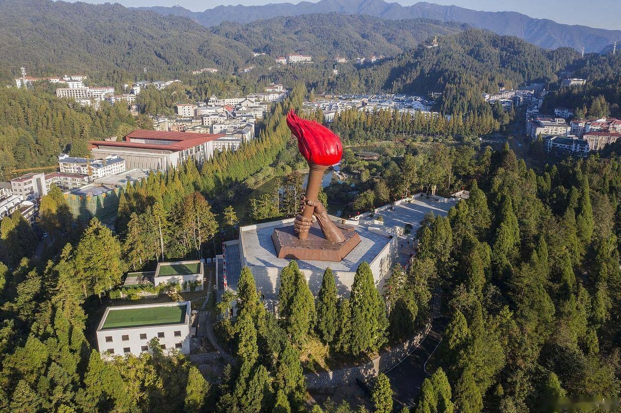 Red Tourism: Jinggangshan 1-Day Tour + VIP Private Charter + Chinese/English Guide/Interpreter