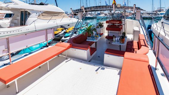 Fuengirola: Bootstour bei Sonnenuntergang mit Getränk