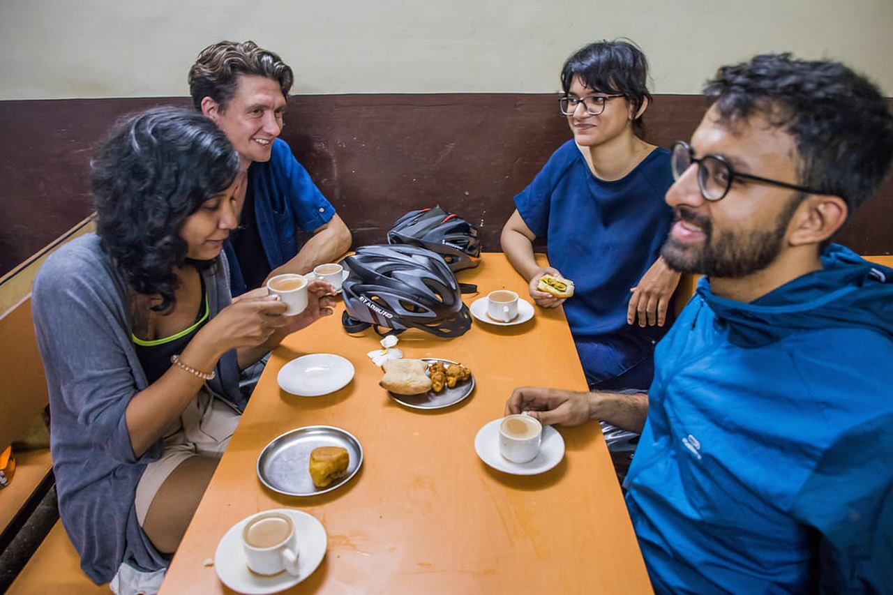 Lawatan E-Bike Pulau Divar dengan Makanan Ringan