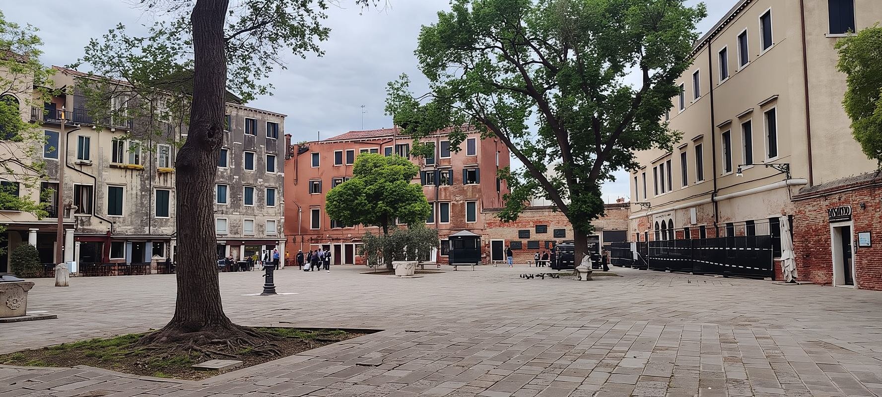 Venice: Jewish Ghetto to St. Mark's Square Walking Tour