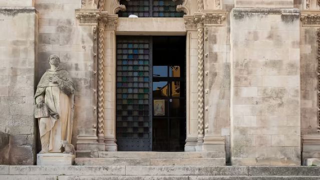 包車輕鬆玩轉基耶蒂三大地標（博物館、教堂、別墅公園）全覽