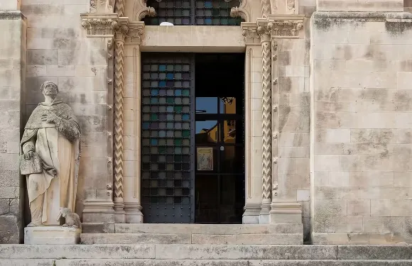 包車輕鬆玩轉基耶蒂三大地標（博物館、教堂、別墅公園）全覽