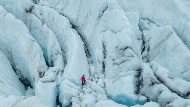 Crevasse Labyrinth - A Glacier Maze Adventure from Skaftafell