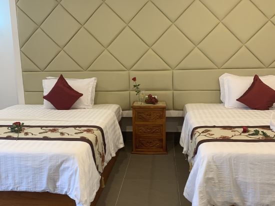 Phat Power Hotel Room Type - Deluxe Twin Room