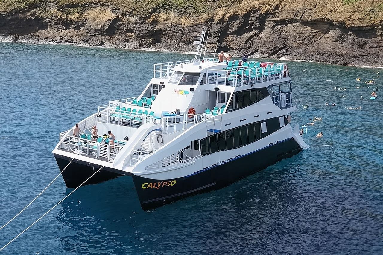 Pengembaraan Snorkeling Maui Dari Pelabuhan Ma'alaea ke Molokini