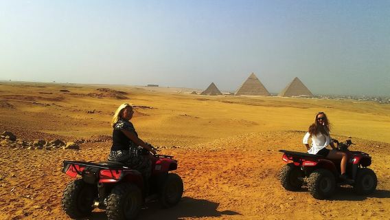 Escursione in quad tra le piramidi di Giza
