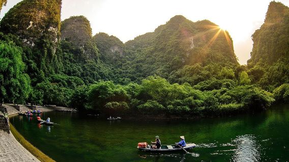 NINH BINH MEMORABLE DAY: Hoa Lu, Mua Cave, boat trip Tam Coc, Trang An optional