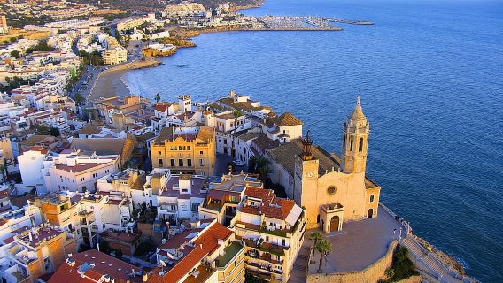 Private Tarragona and Sitges Tour with Hotel pick-up from Barcelona