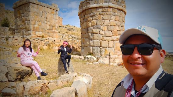 Tour guidato di un giorno intero lungo la rotta Aymara da Puno