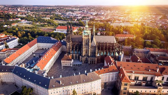 Prague Castle Interiors Tour in English with Entrance Ticket