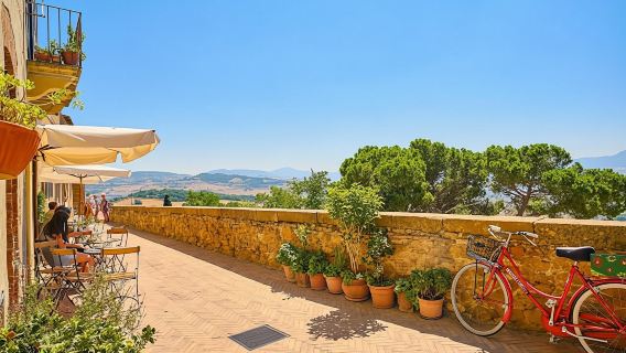 The ultimate foodie tour of Val d'Orcia from Florence