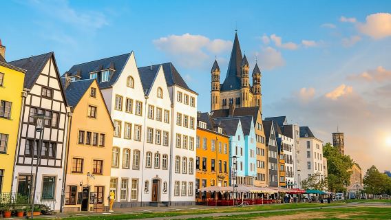 Cologne 60-minute walk with a local