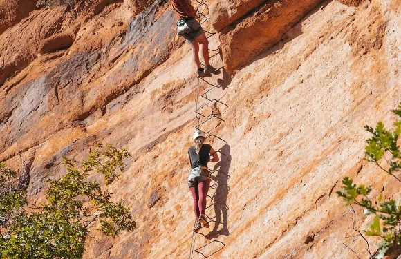 錫安東部鐵索攀岩/垂降探險