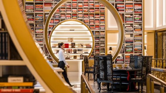 Macau Grand Lisboa Palace [Gallery] Blooming Winter Afternoon Tea Experience for Two (Enjoy the Dessert Cart)