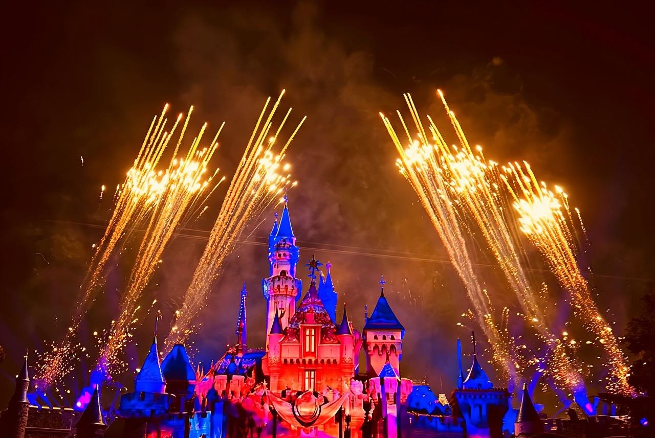 美國洛杉磯加州迪士尼樂園—專車接送/中文司機【暑期早鳥優惠】