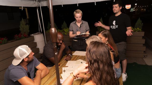 威廉斯堡幽靈與啤酒鬼魅酒吧巡遊