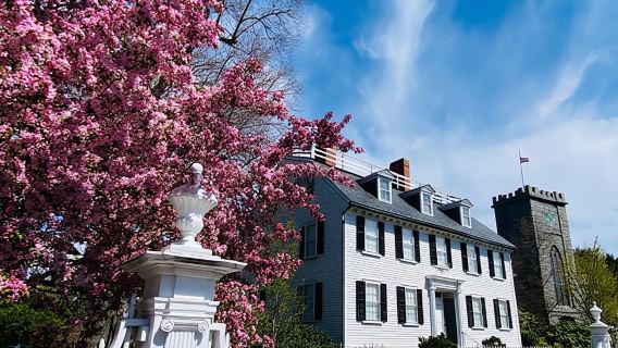 Salem, MA: History and Hauntings Guided Walking Tour