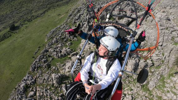 Paramotor flight in Ronda (Málaga), near Marbella