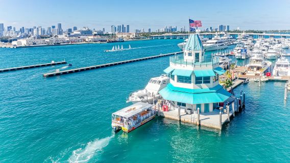 Miami: Biscayne Bay Boat Cruise+stops in Miami Beach & Miami