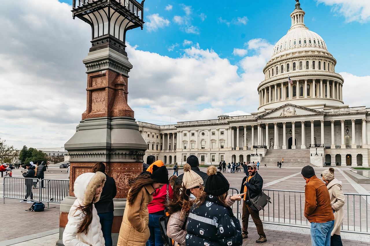 DC: Capitol Hill and Library of Congress Tour with Tickets