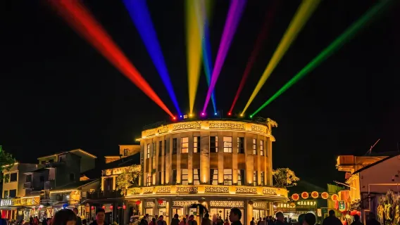 Zengcheng Family-Friendly Hiking Route: Experience Movie Town + Savor Zhengguo Cuisine + Explore Baishuizhai Scenic Area