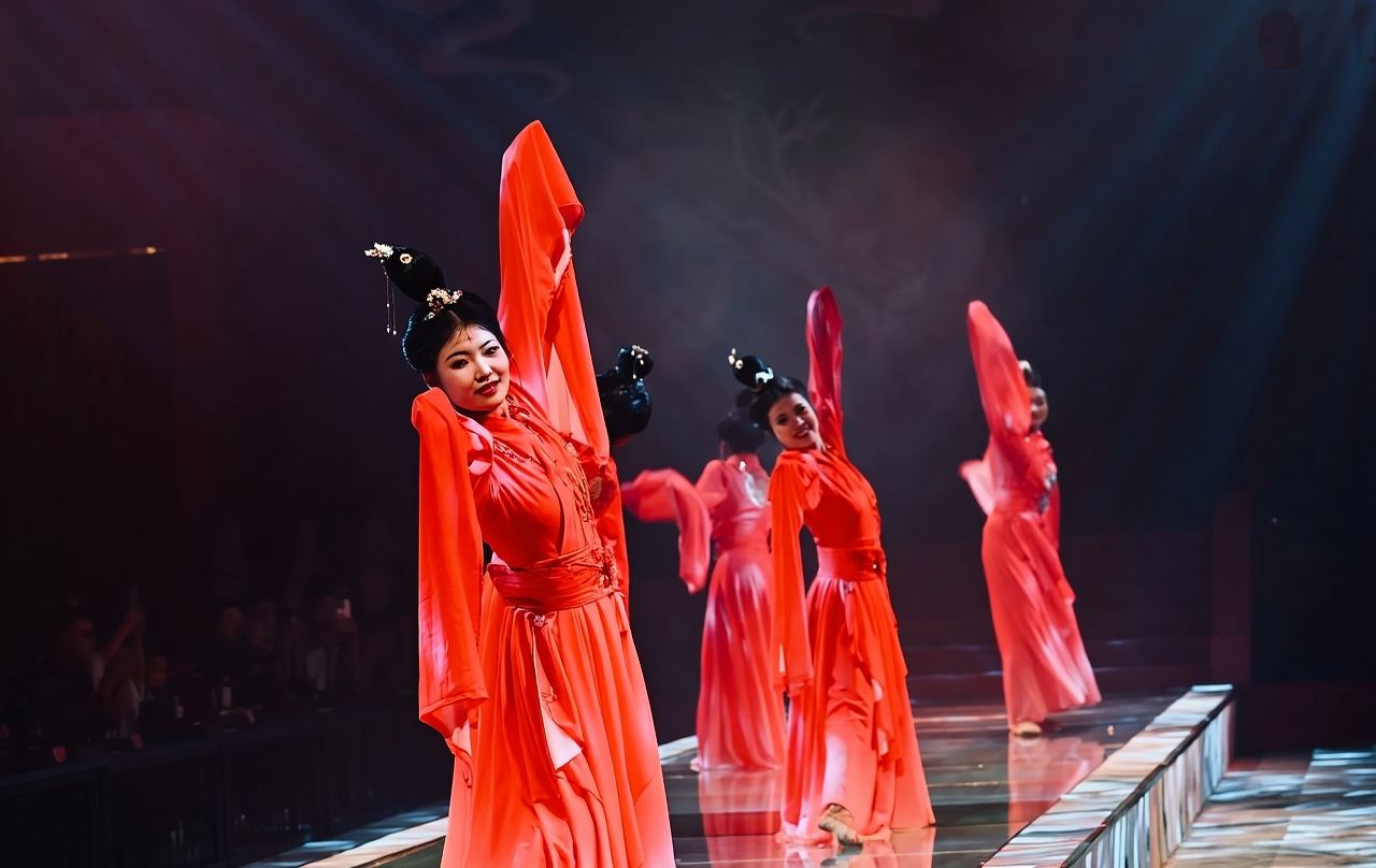 Hubei Enshi Shangyanfu Traditional Imperial Banquet Experience (Ancient Charm + Imperial Feast + A Dual Feast for the Eyes and Palate + Han-Tang Dynasty Style)